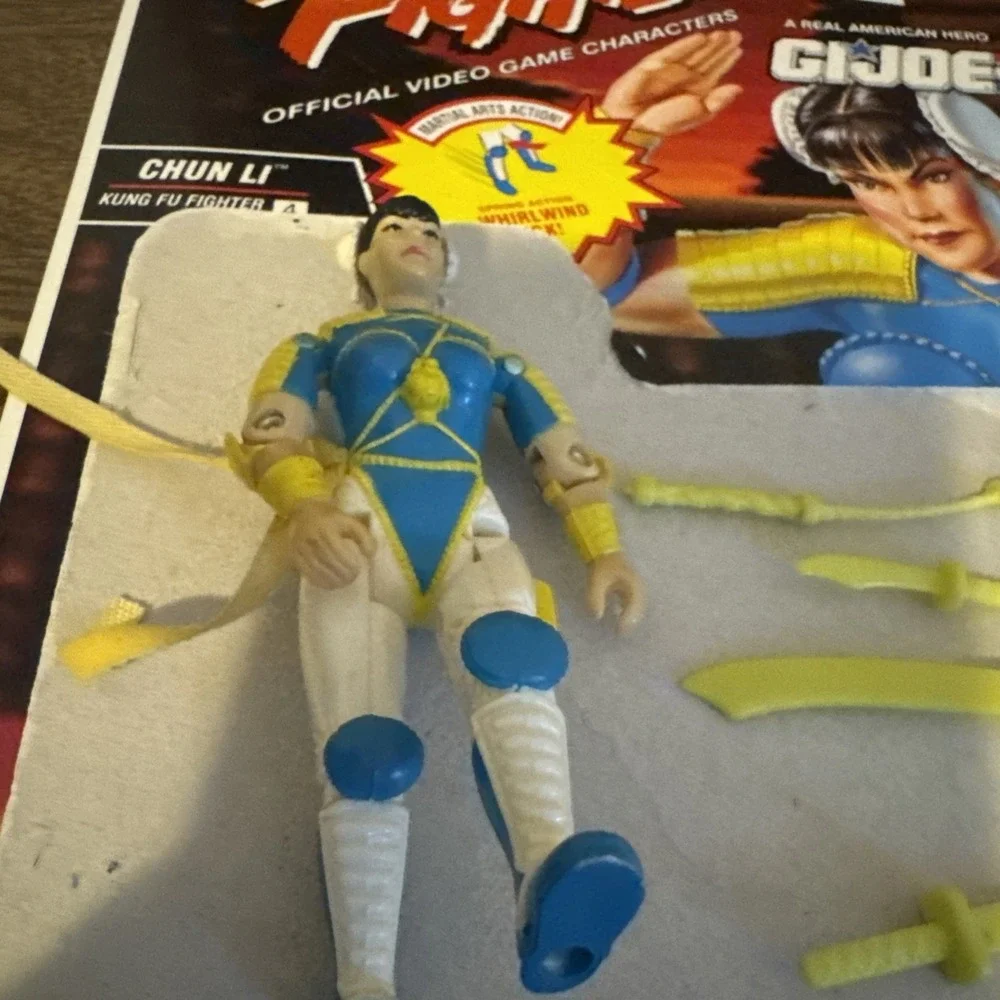 Vintage G.I. Joe Street Fighter 2 Chun Li 1993 Action Figure‎ Hasbro Accessories